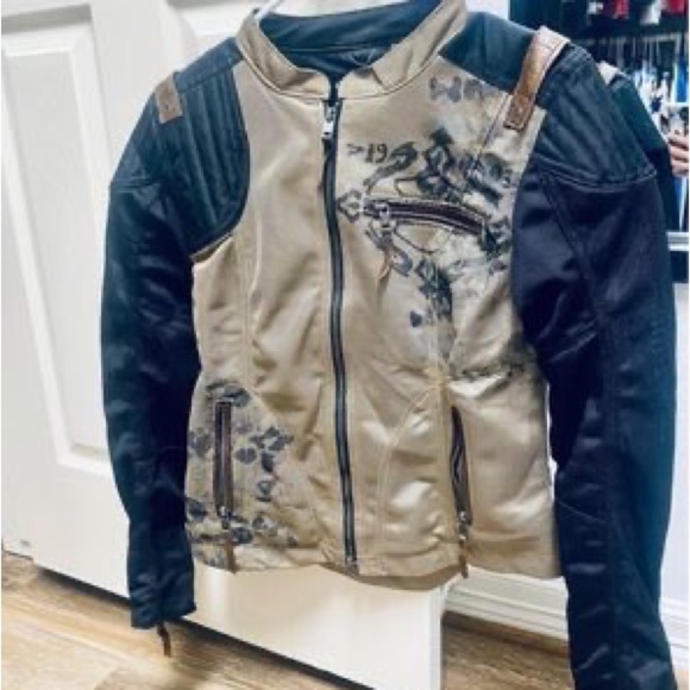 Women’s Harley Davidson Jacket-Size S